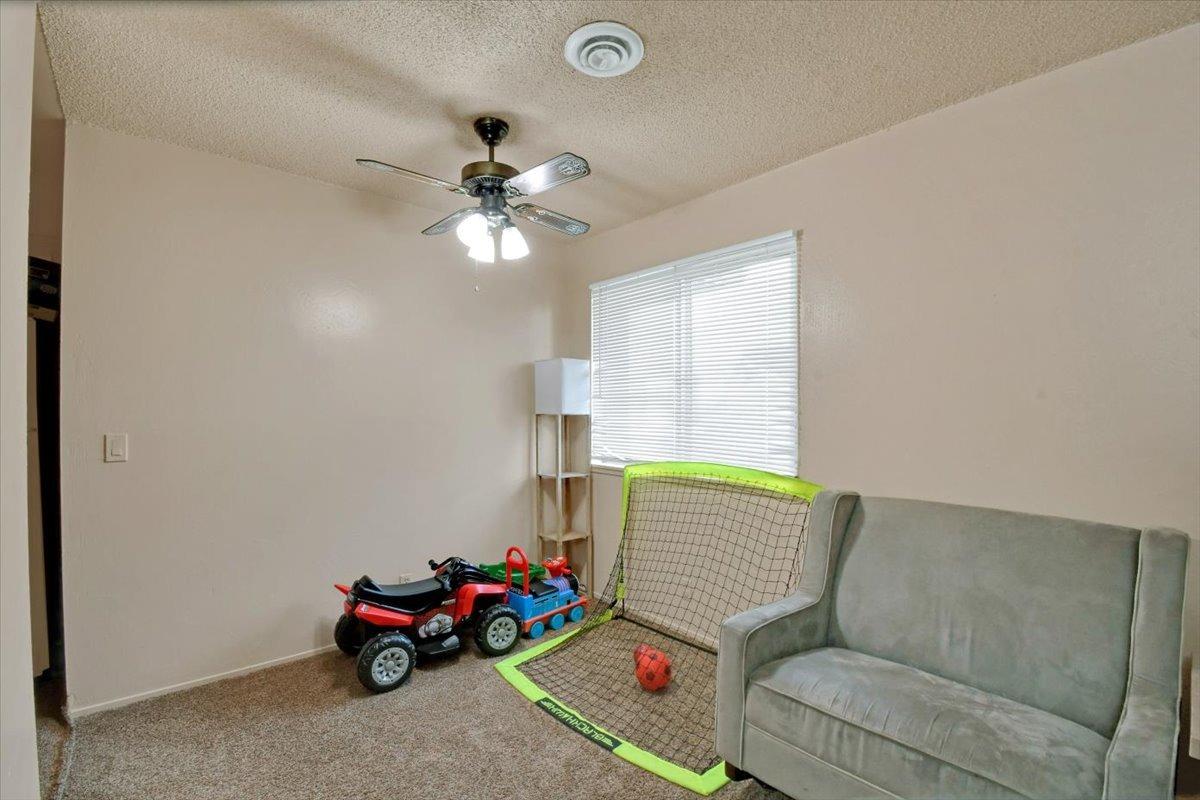 Detail Gallery Image 6 of 22 For 1139 Casita Dr #1,  Yuba City,  CA 95991 - 2 Beds | 1 Baths