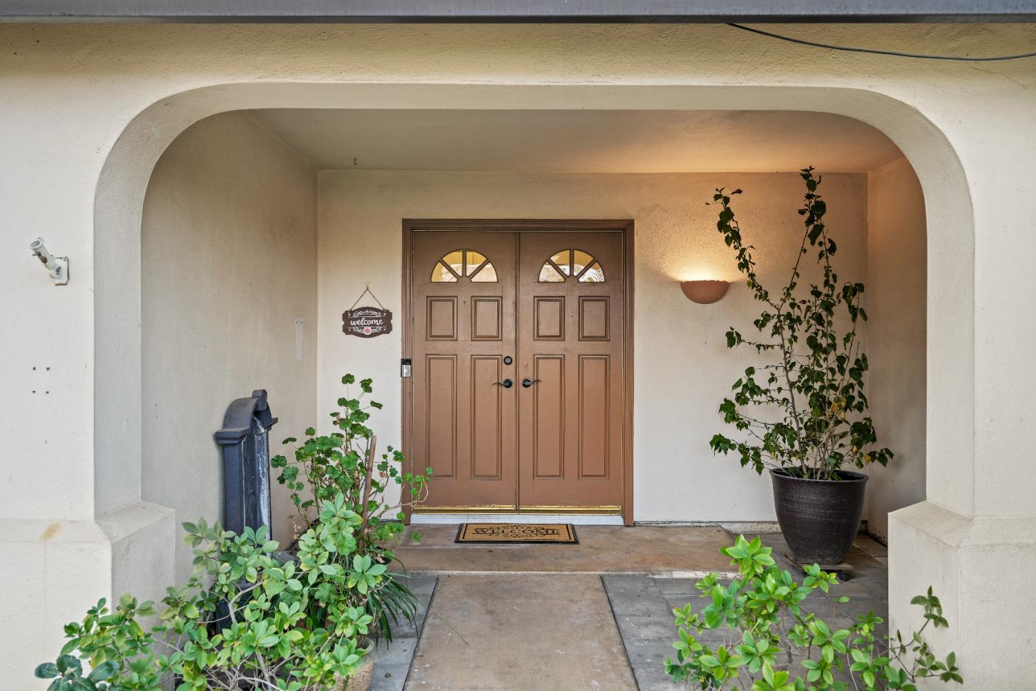 Detail Gallery Image 2 of 22 For 6800 Kettering, Fair Oaks,  CA 95628 - 3 Beds | 2 Baths