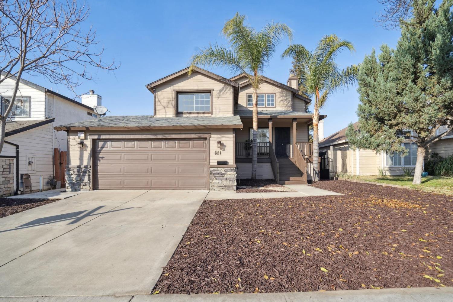 Detail Gallery Image 2 of 39 For 821 Fall River Dr, Modesto,  CA 95351 - 4 Beds | 2/1 Baths