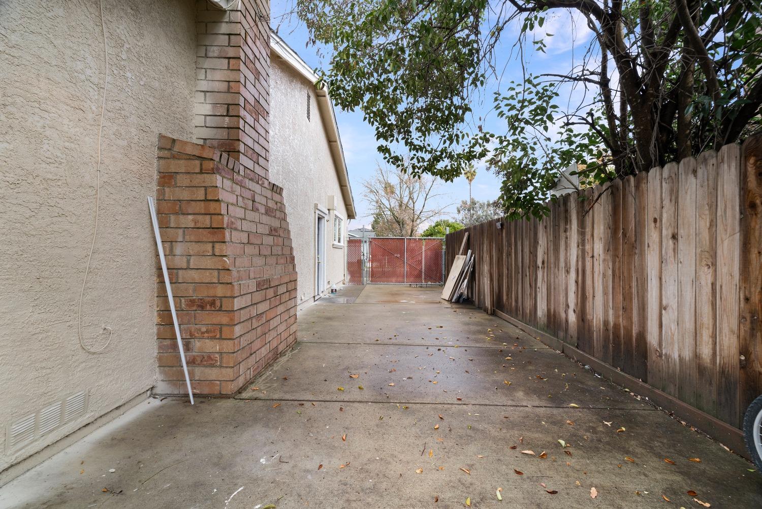 Detail Gallery Image 44 of 62 For 148 Loveland Way, Sacramento,  CA 95838 - 4 Beds | 2/1 Baths