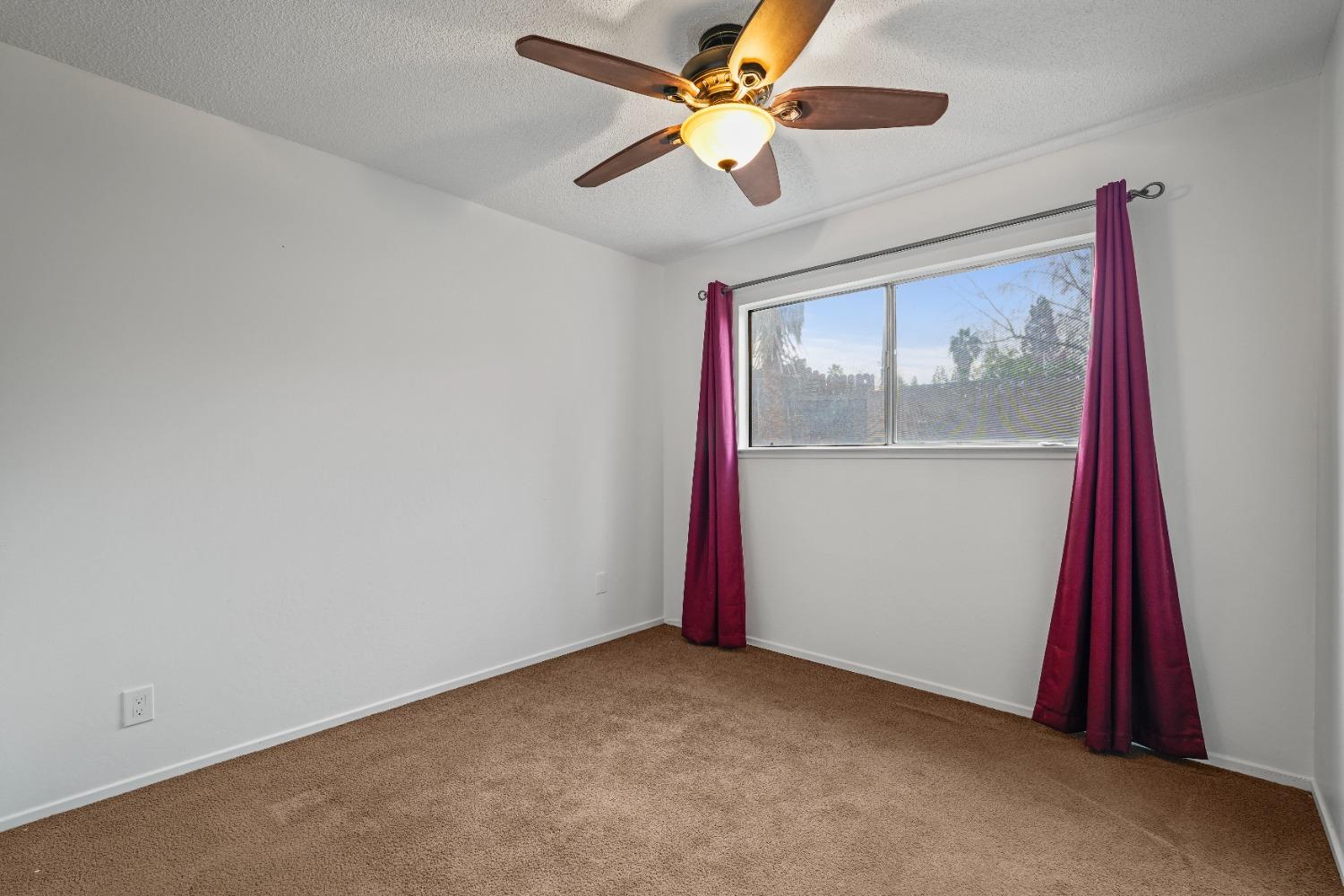 Detail Gallery Image 12 of 22 For 6800 Kettering, Fair Oaks,  CA 95628 - 3 Beds | 2 Baths