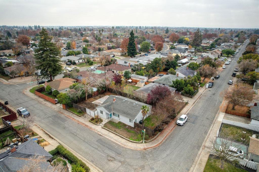 Detail Gallery Image 30 of 32 For 5041 Alcott Dr, Sacramento,  CA 95820 - 3 Beds | 1 Baths