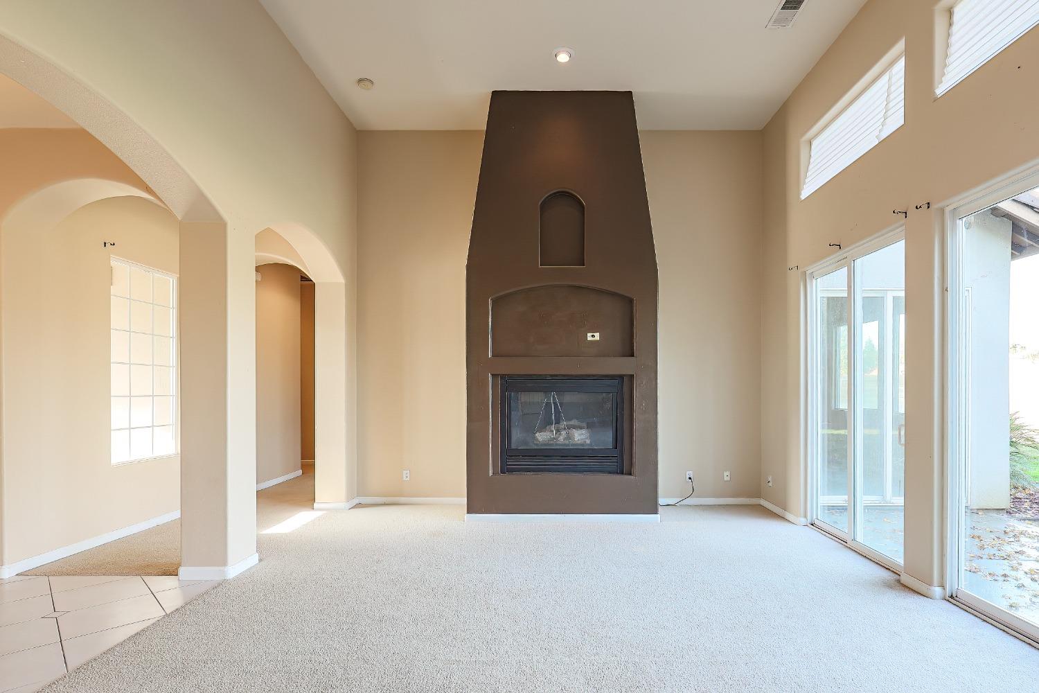 Detail Gallery Image 7 of 56 For 6120 Del Monte Ct, Chowchilla,  CA 93610 - 3 Beds | 2/1 Baths