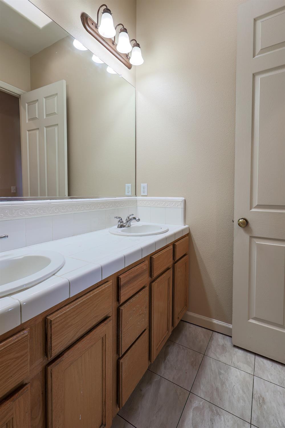 Detail Gallery Image 36 of 56 For 6120 Del Monte Ct, Chowchilla,  CA 93610 - 3 Beds | 2/1 Baths