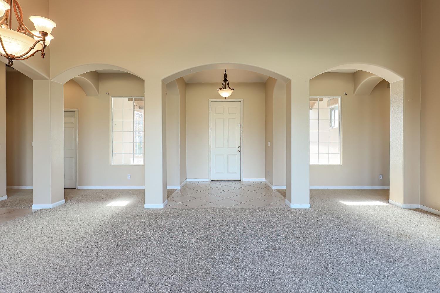 Detail Gallery Image 5 of 56 For 6120 Del Monte Ct, Chowchilla,  CA 93610 - 3 Beds | 2/1 Baths