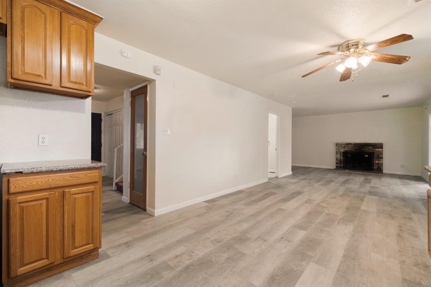 Detail Gallery Image 15 of 62 For 148 Loveland Way, Sacramento,  CA 95838 - 4 Beds | 2/1 Baths