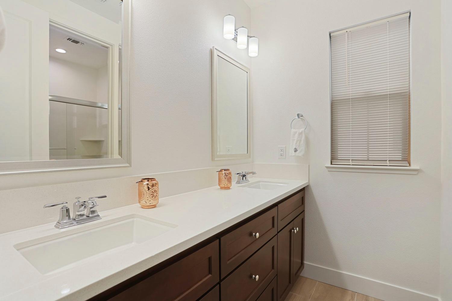 Detail Gallery Image 31 of 35 For 10 W Piazza St, Mountain House,  CA 95391 - 3 Beds | 2/1 Baths