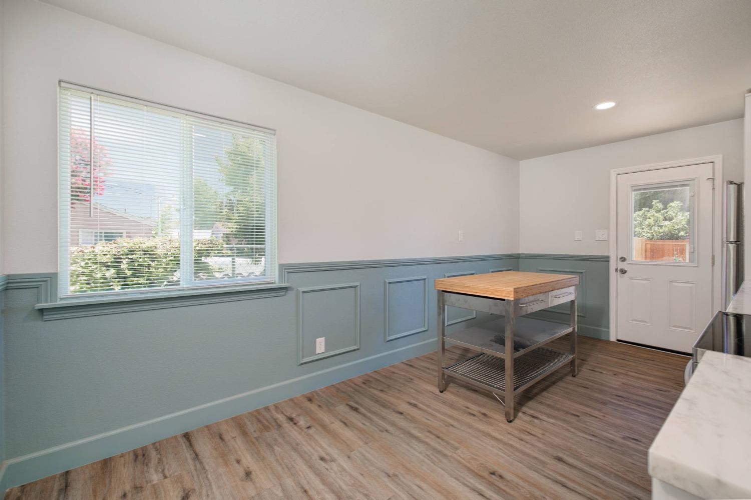 Detail Gallery Image 10 of 32 For 2312 Piercy Way, Sacramento,  CA 95838 - 3 Beds | 1 Baths