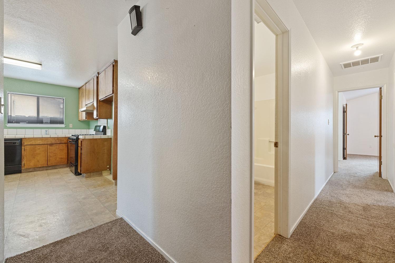 Detail Gallery Image 16 of 34 For 2620 Jeannie Ct, Turlock,  CA 95382 - 3 Beds | 2 Baths