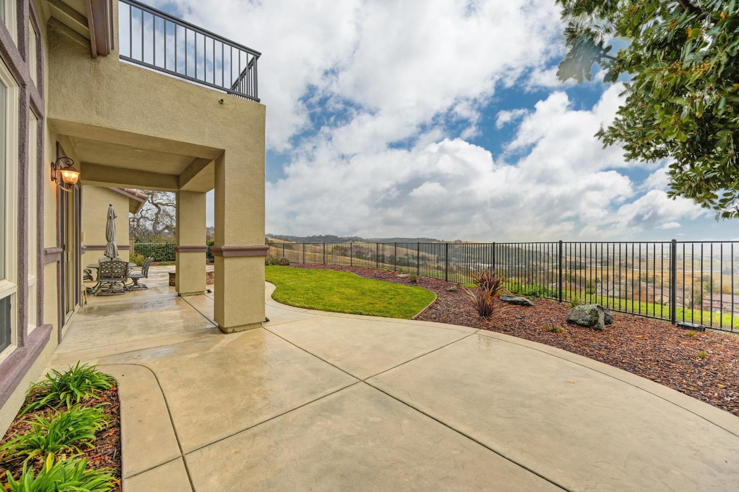 Detail Gallery Image 83 of 99 For 106 Novarra Ct, El Dorado Hills,  CA 95762 - 4 Beds | 5/1 Baths