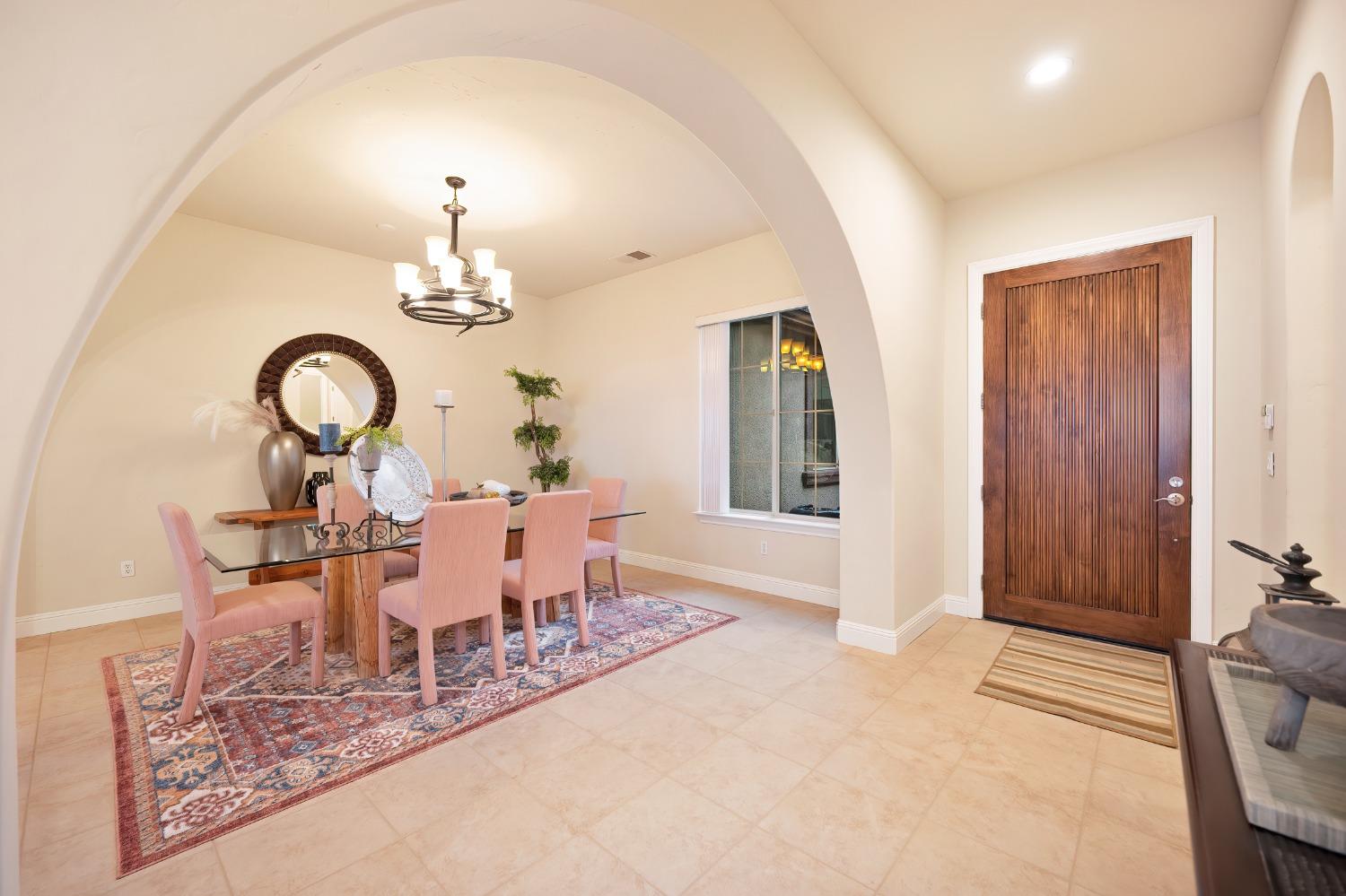 Detail Gallery Image 17 of 99 For 106 Novarra Ct, El Dorado Hills,  CA 95762 - 4 Beds | 5/1 Baths