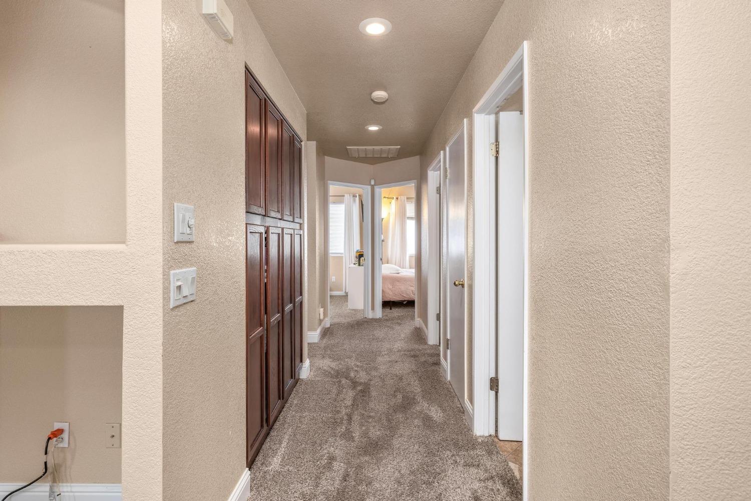 Detail Gallery Image 15 of 33 For 1936 Phillip Ct, Stockton,  CA 95206 - 4 Beds | 2 Baths