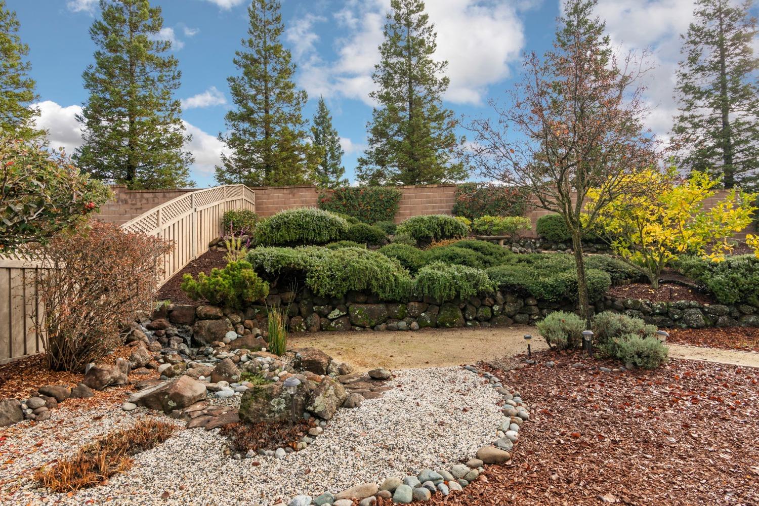 Detail Gallery Image 7 of 49 For 2123 Stonecrest Lndg, Lincoln,  CA 95648 - 2 Beds | 2 Baths