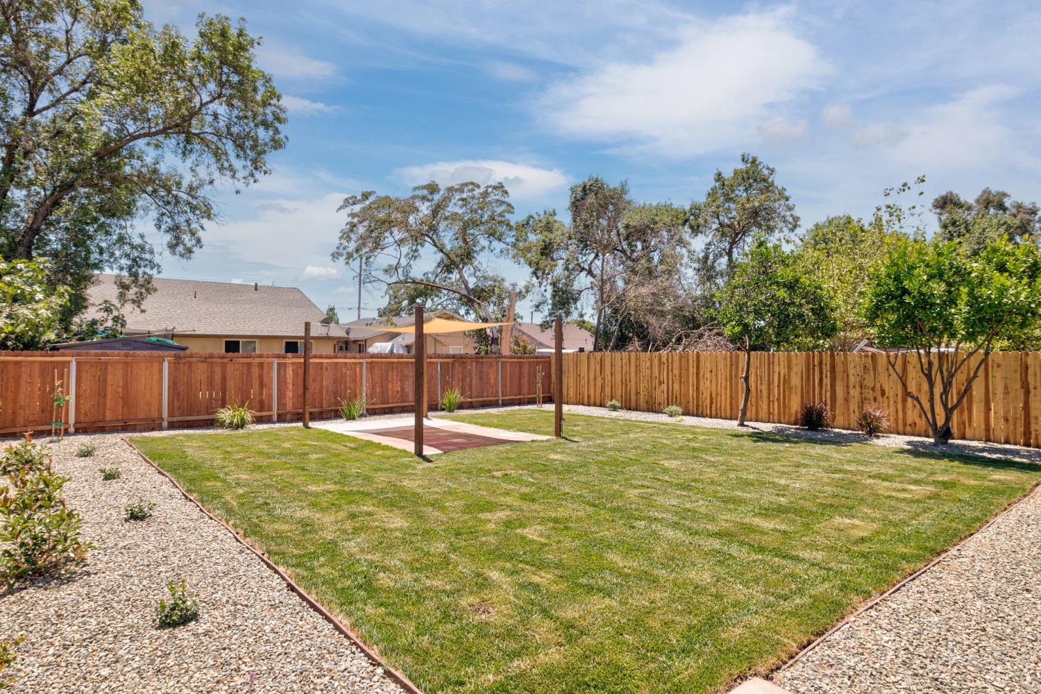 Detail Gallery Image 22 of 32 For 2312 Piercy Way, Sacramento,  CA 95838 - 3 Beds | 1 Baths