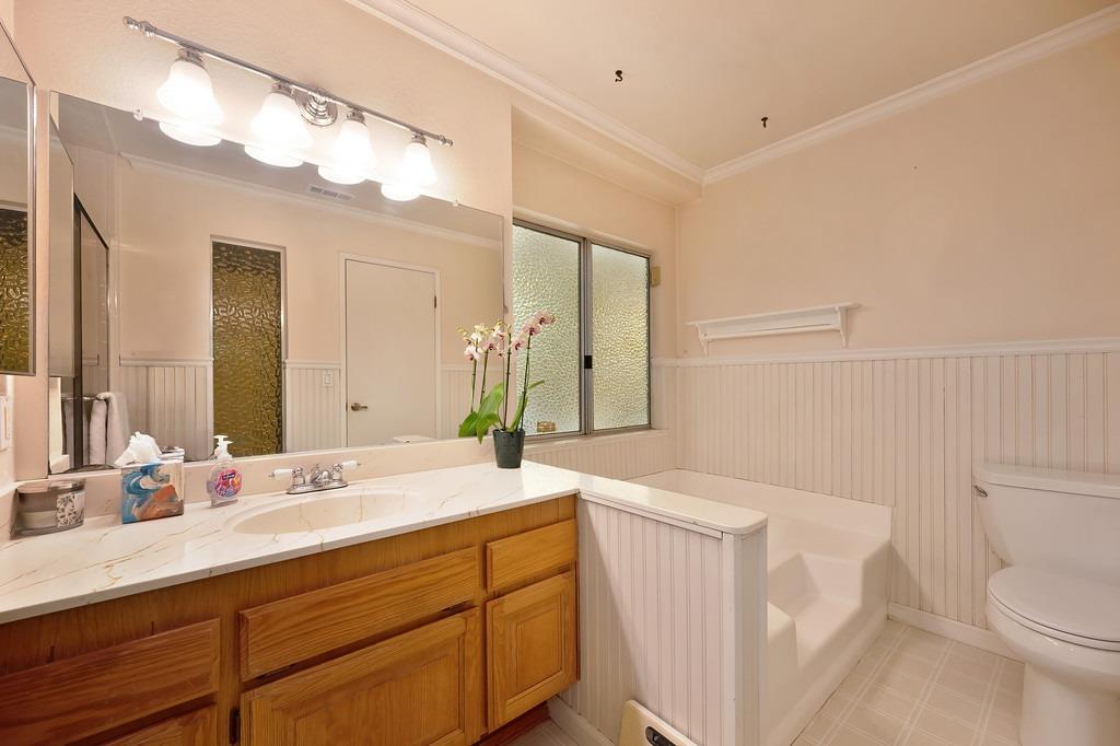 Detail Gallery Image 44 of 67 For 8804 Fontana Ct, Elk Grove,  CA 95624 - 3 Beds | 2 Baths