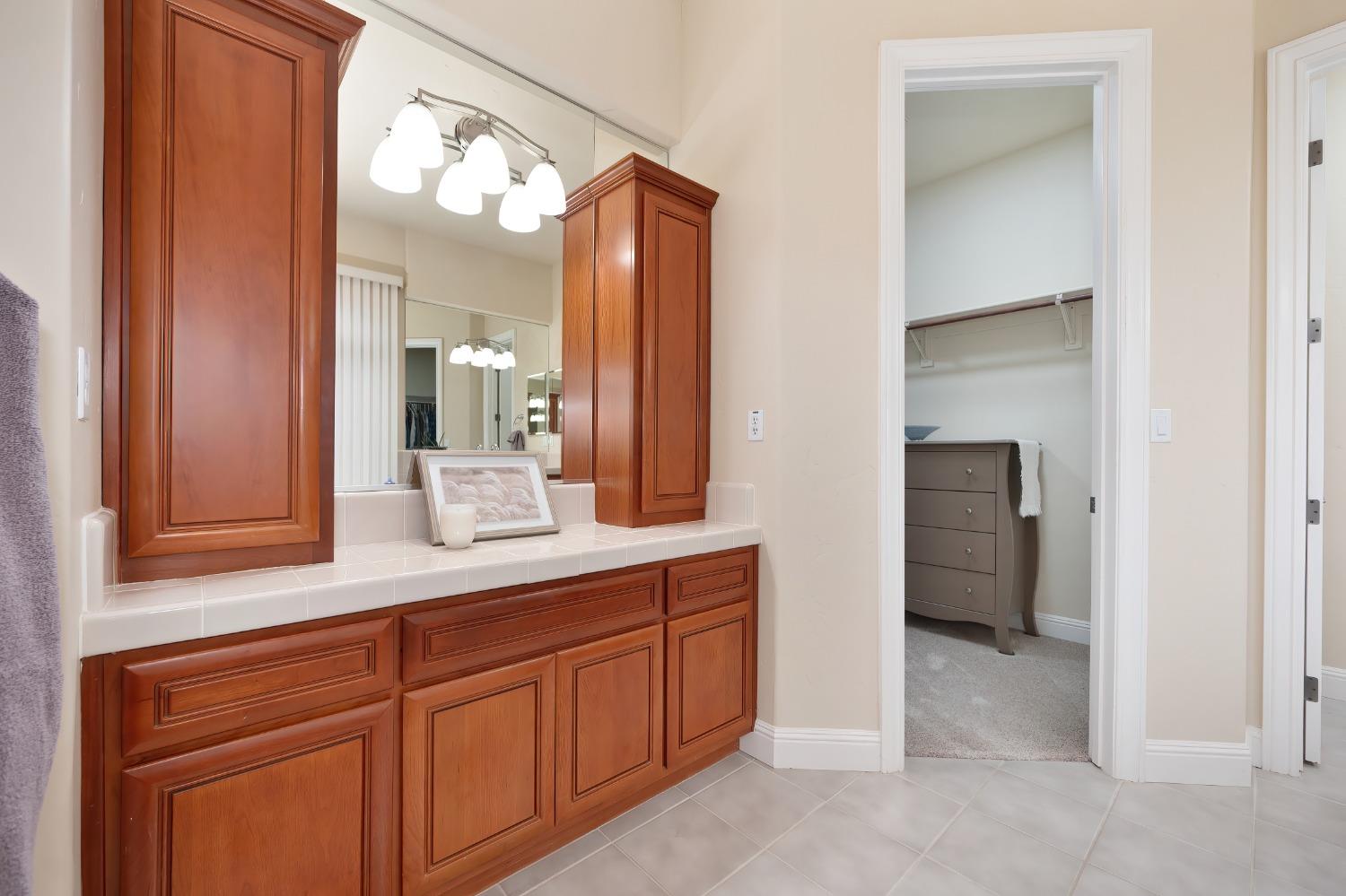 Detail Gallery Image 51 of 99 For 106 Novarra Ct, El Dorado Hills,  CA 95762 - 4 Beds | 5/1 Baths