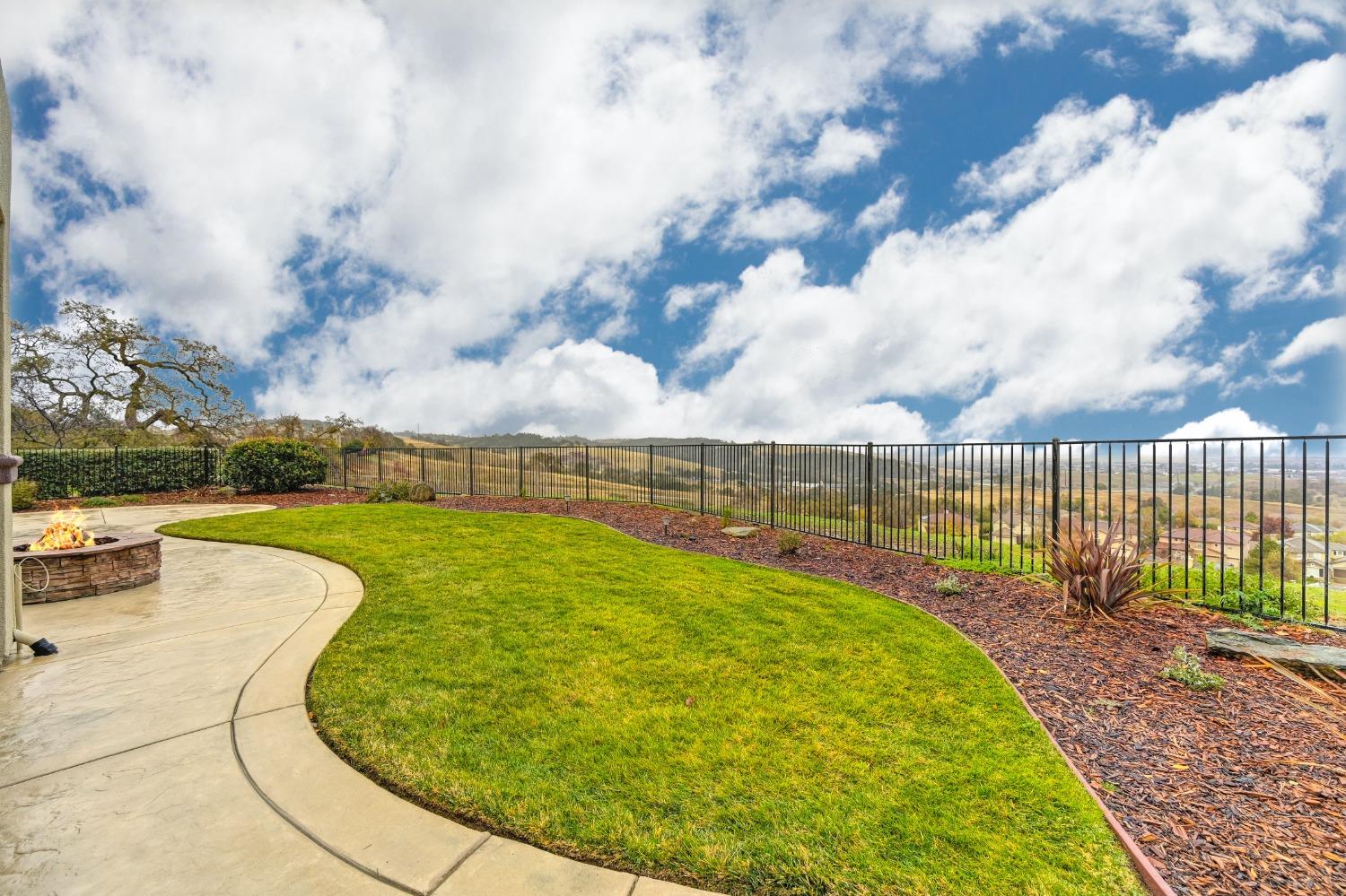 Detail Gallery Image 84 of 99 For 106 Novarra Ct, El Dorado Hills,  CA 95762 - 4 Beds | 5/1 Baths