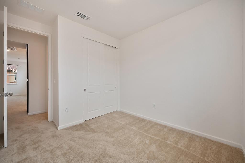 Detail Gallery Image 24 of 38 For 2937 Limoges Walk, Sacramento,  CA 95834 - 4 Beds | 3/1 Baths