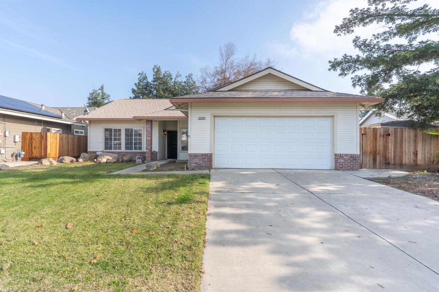 Detail Gallery Image 2 of 32 For 3326 Lagoon Ave, Atwater,  CA 95301 - 3 Beds | 2 Baths