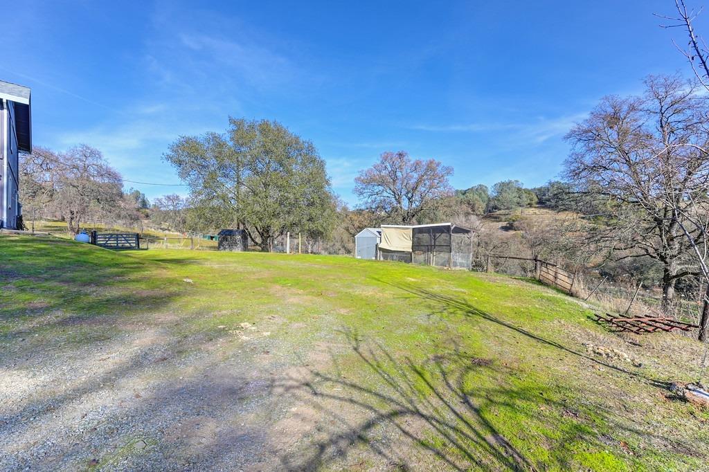 Detail Gallery Image 16 of 88 For 1930 Indian Rock Rd, Cool,  CA 95614 - 3 Beds | 2/1 Baths