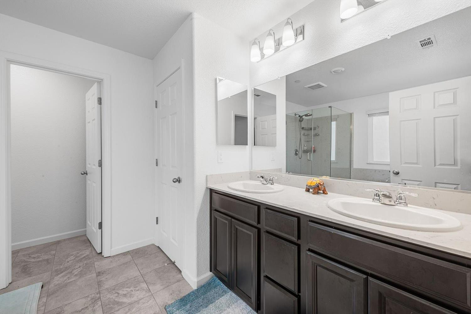 Detail Gallery Image 26 of 47 For 1426 Harry Lorenzo Ave, Woodland,  CA 95776 - 4 Beds | 2/1 Baths