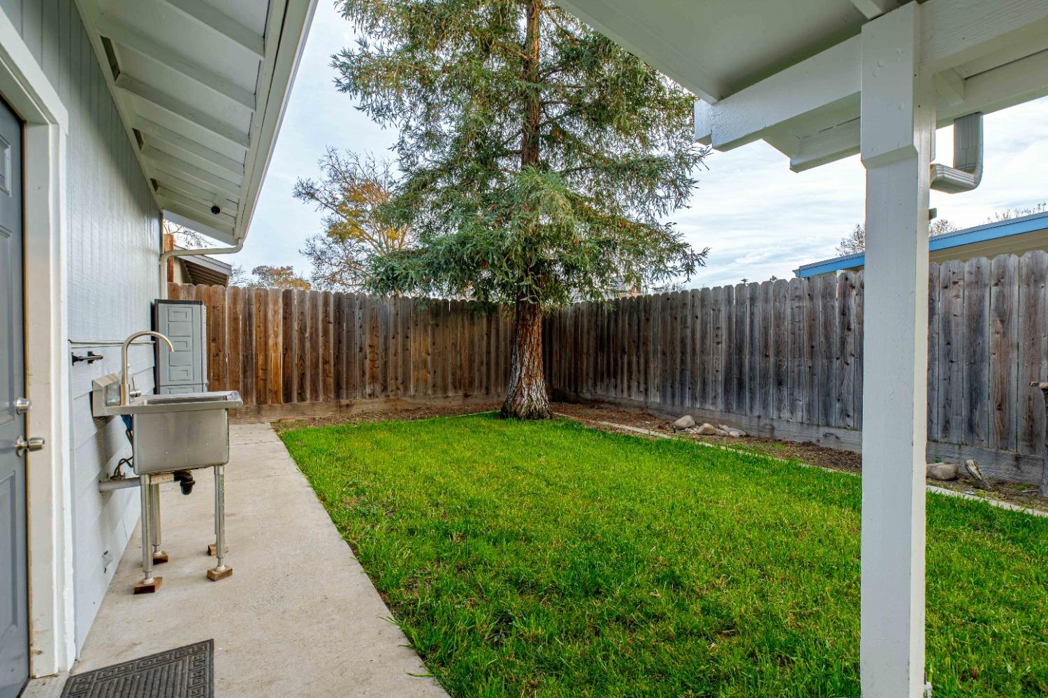 Detail Gallery Image 39 of 66 For 1600 Brixton Ln, Modesto,  CA 95356 - 3 Beds | 2 Baths