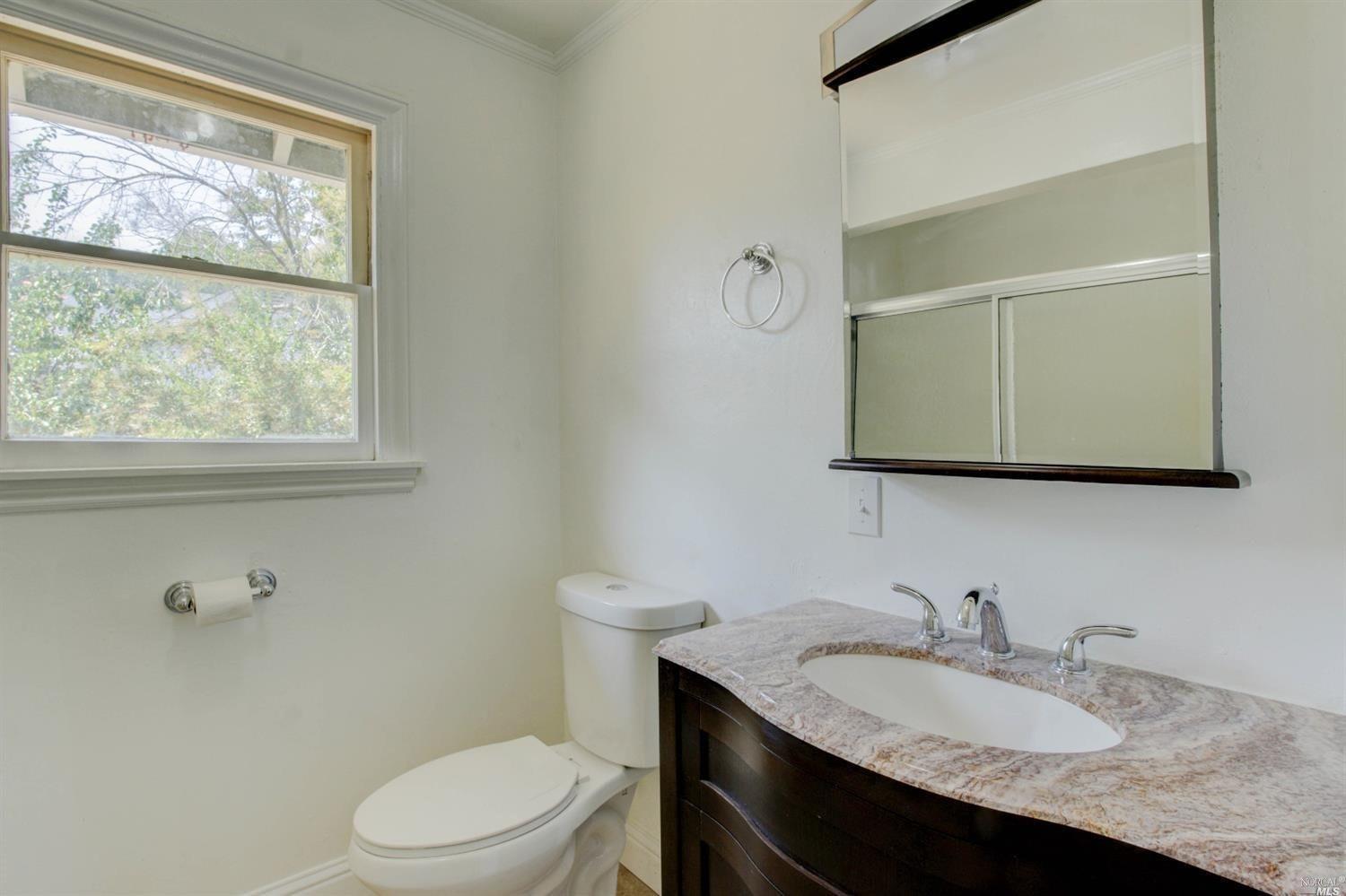 Detail Gallery Image 8 of 21 For 206 Crest St, Antioch,  CA 94509 - 4 Beds | 2 Baths