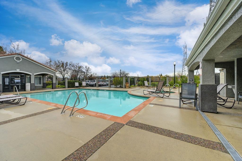 Detail Gallery Image 52 of 55 For 885 Halidon Way #212,  Folsom,  CA 95630 - 3 Beds | 2 Baths