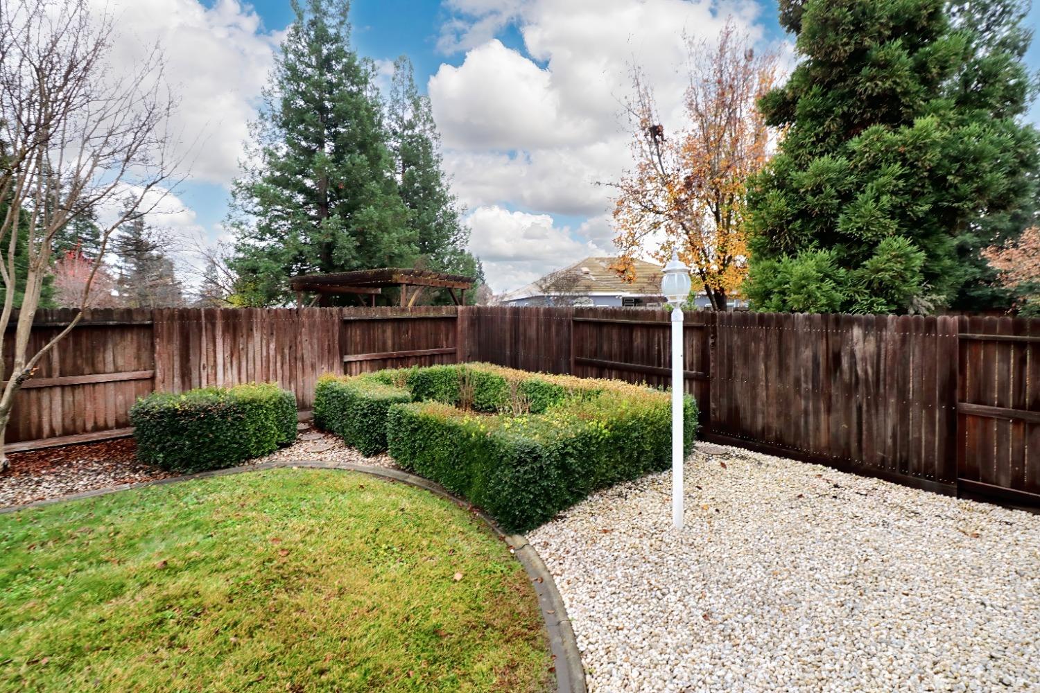 Detail Gallery Image 36 of 38 For 9994 W Savona Dr, Sacramento,  CA 95829 - 3 Beds | 2 Baths