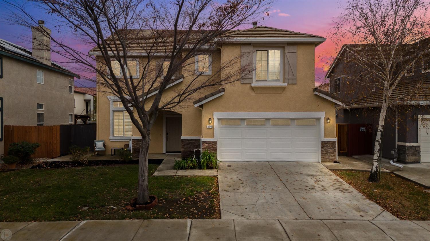 Detail Gallery Image 1 of 44 For 1924 Rochester St, Tracy,  CA 95377 - 4 Beds | 2/1 Baths