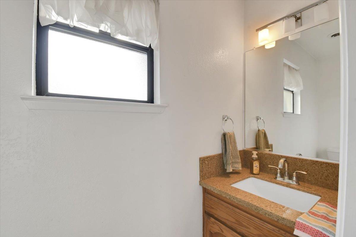 Detail Gallery Image 28 of 61 For 1100 Jones Rd, Yuba City,  CA 95991 - 3 Beds | 2/1 Baths