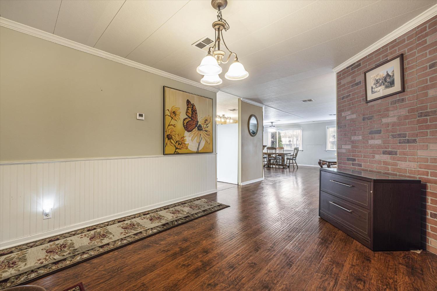 Detail Gallery Image 11 of 41 For 115 Leafwood Way, Folsom,  CA 95630 - 2 Beds | 2 Baths