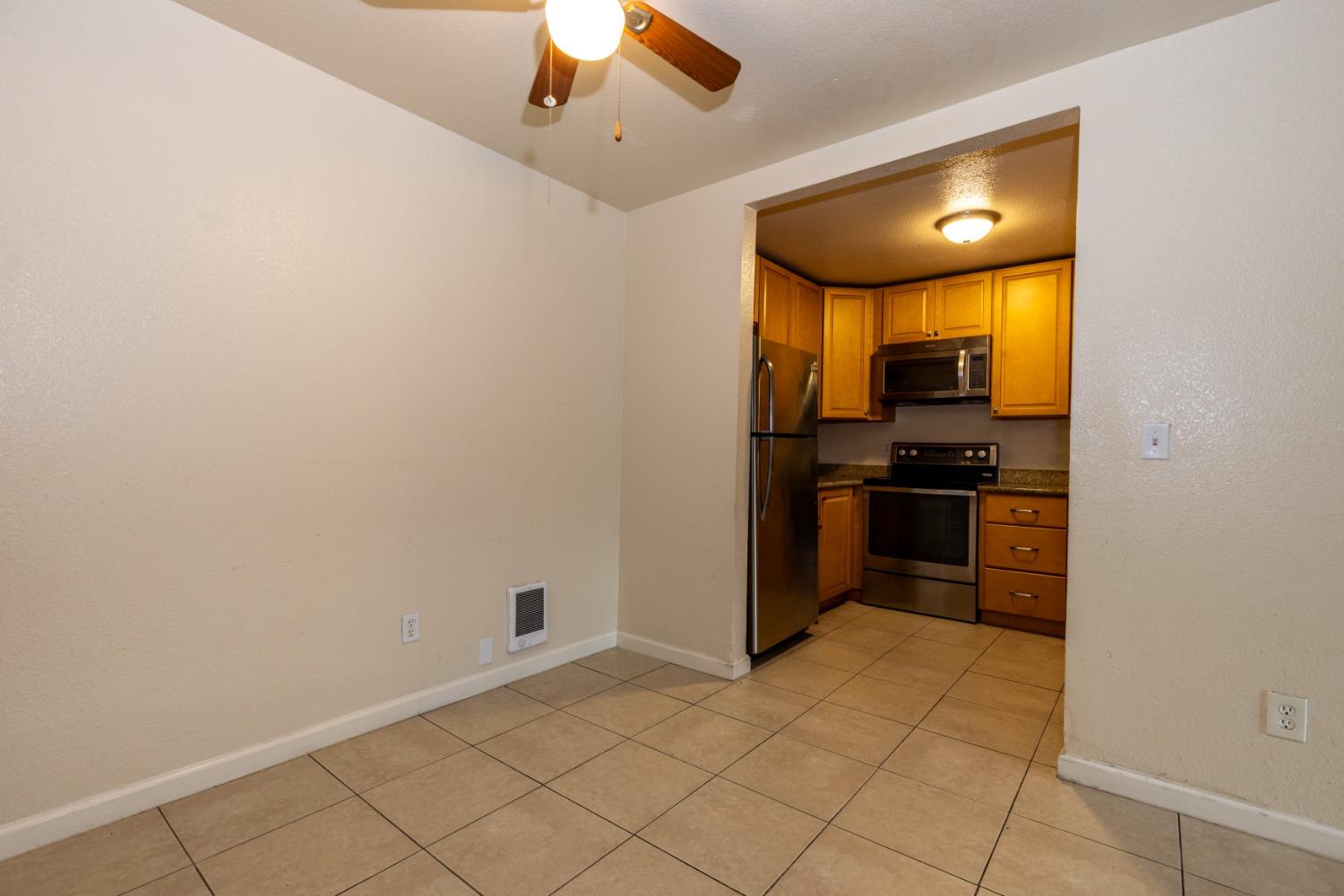 Detail Gallery Image 9 of 20 For 7 Lancaster Cir #145,  Bay Point,  CA 94565 - 2 Beds | 1 Baths