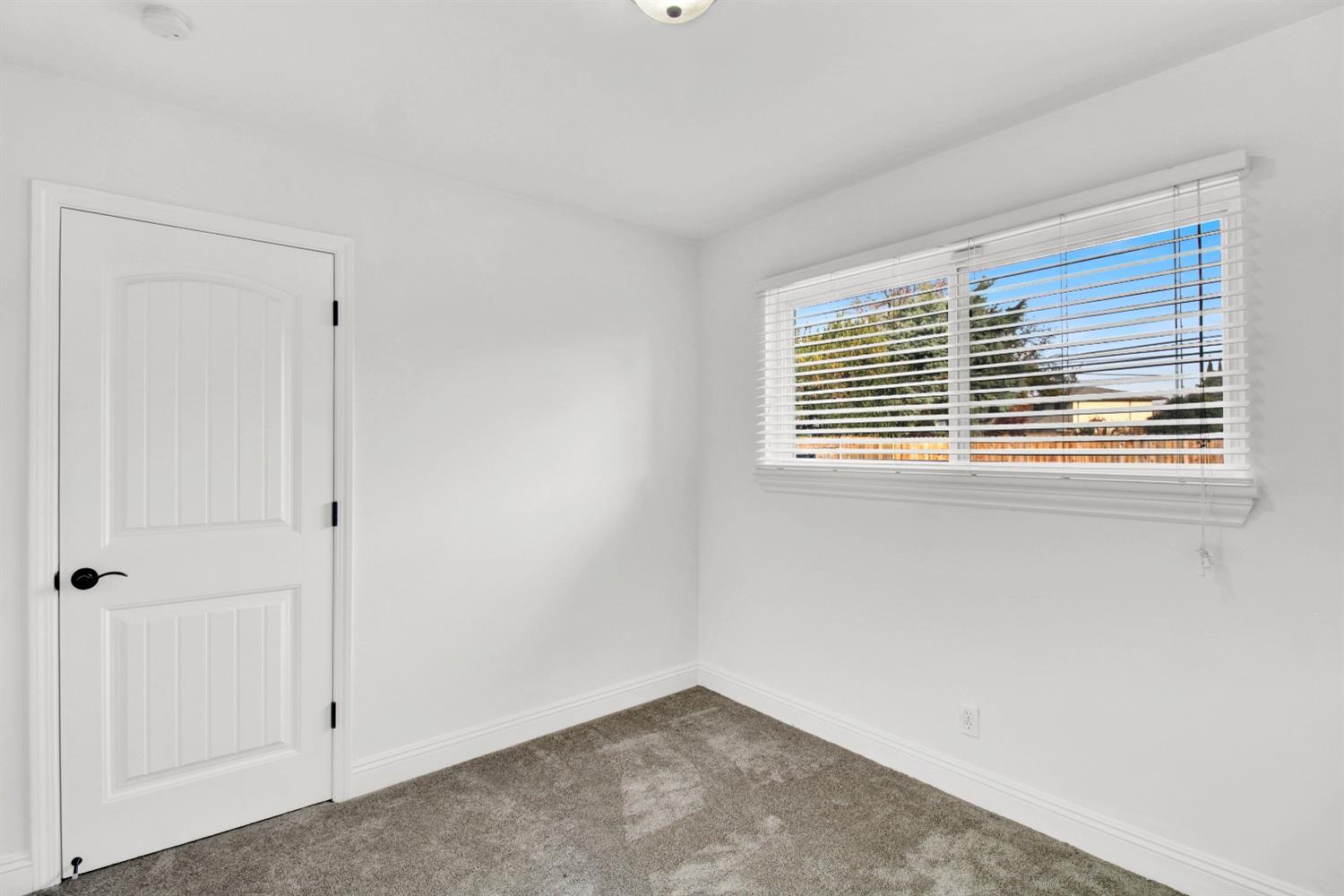 Detail Gallery Image 27 of 52 For 3512 Ronk Way, Sacramento,  CA 95821 - 3 Beds | 2 Baths