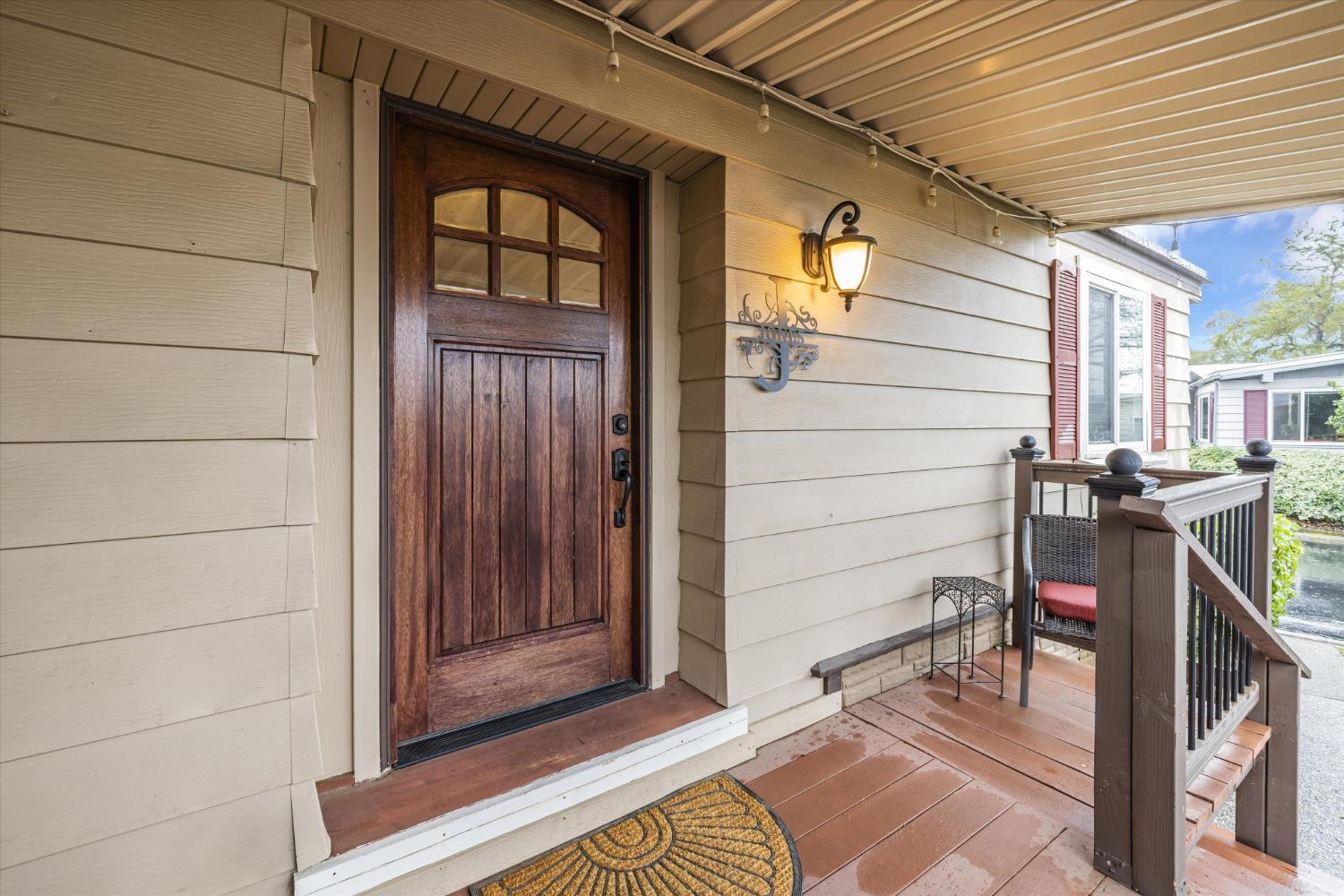 Detail Gallery Image 5 of 41 For 115 Leafwood Way, Folsom,  CA 95630 - 2 Beds | 2 Baths