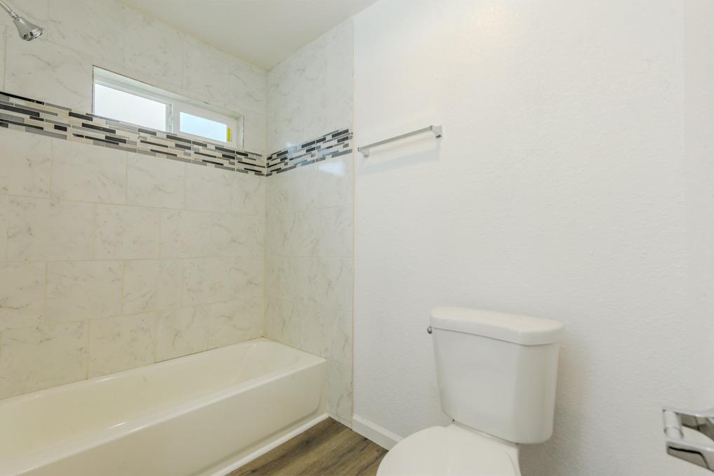 Detail Gallery Image 32 of 51 For 2140 Empire St, Stockton,  CA 95205 - 3 Beds | 2 Baths