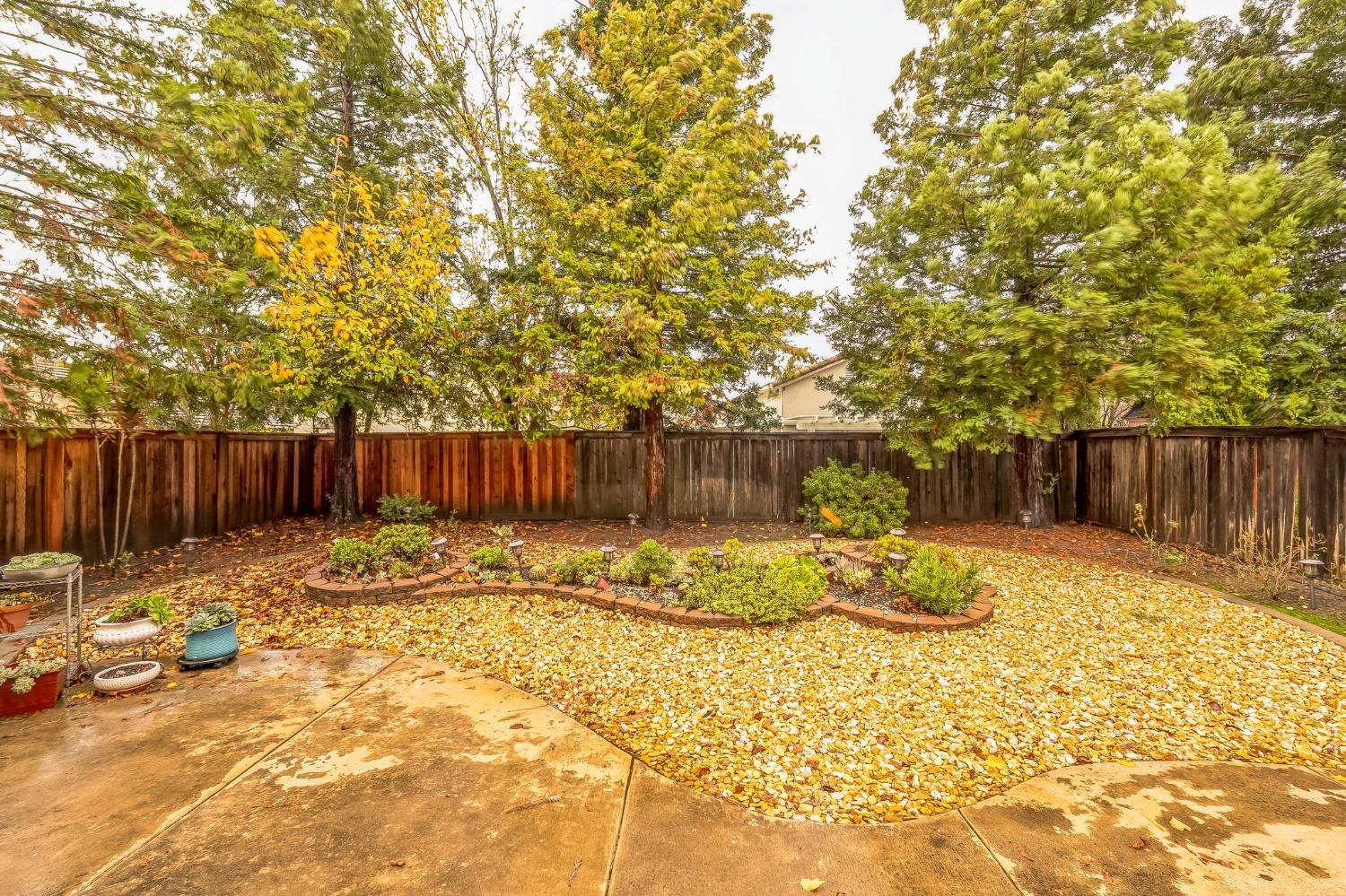 Detail Gallery Image 34 of 36 For 2928 Turnbuckle Cir, Elk Grove,  CA 95758 - 4 Beds | 2/1 Baths