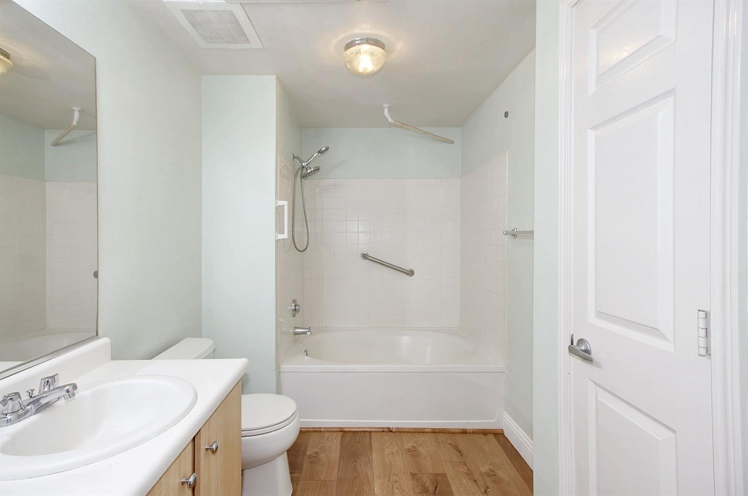 Detail Gallery Image 14 of 21 For 701 Gibson Dr #912,  Roseville,  CA 95678 - 2 Beds | 1 Baths