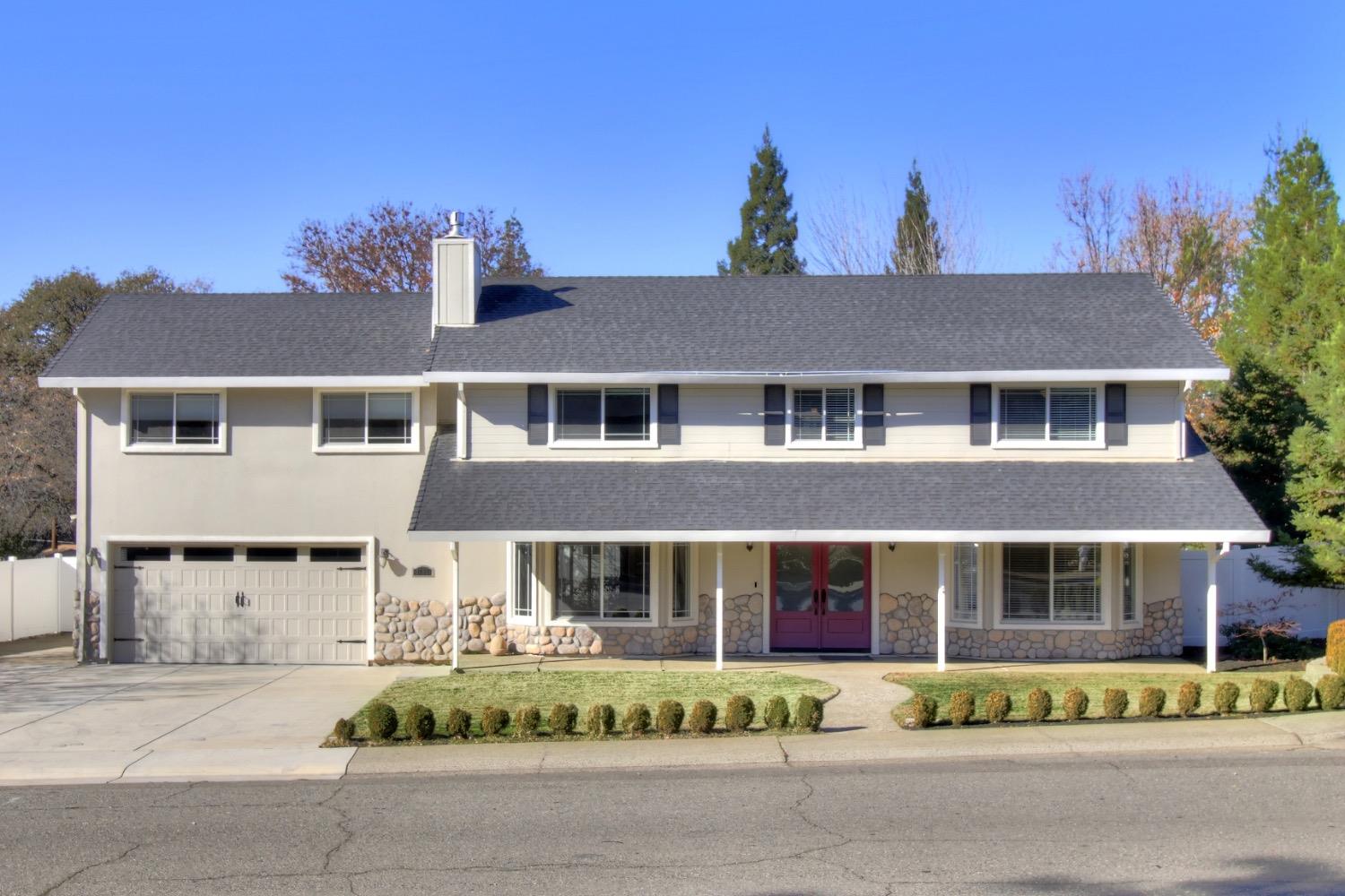 Detail Gallery Image 2 of 54 For 1132 River Rock Dr, Folsom,  CA 95630 - 4 Beds | 2/1 Baths