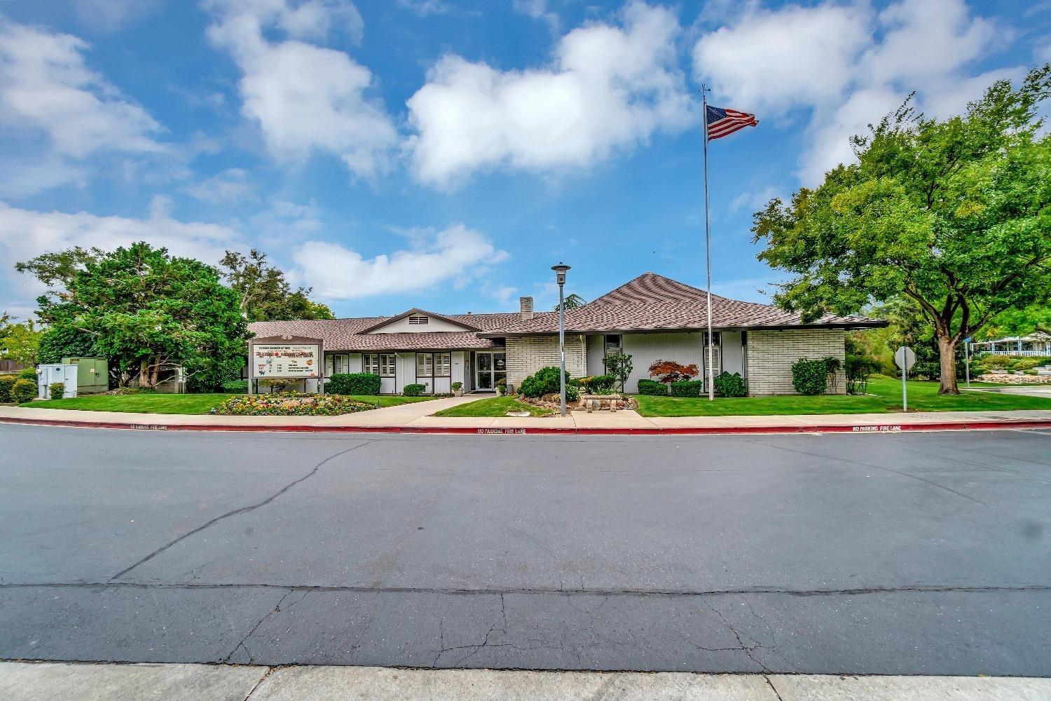 Detail Gallery Image 37 of 41 For 115 Leafwood Way, Folsom,  CA 95630 - 2 Beds | 2 Baths