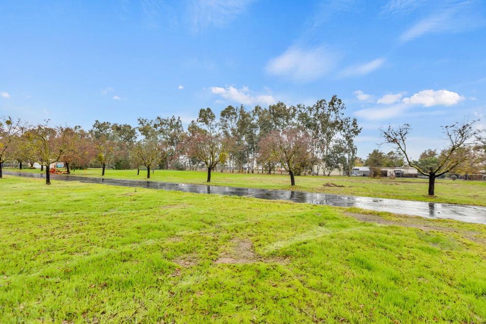 Detail Gallery Image 12 of 36 For 24397 N Graham Rd, Acampo,  CA 95220 - 3 Beds | 2/1 Baths