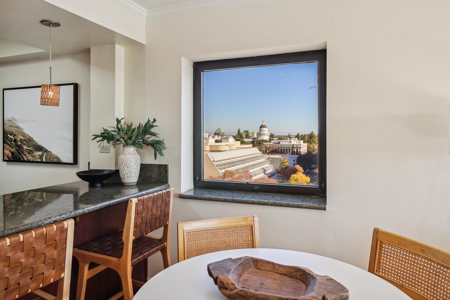 Detail Gallery Image 3 of 56 For 500 N St #1503,  Sacramento,  CA 95814 - 2 Beds | 2 Baths