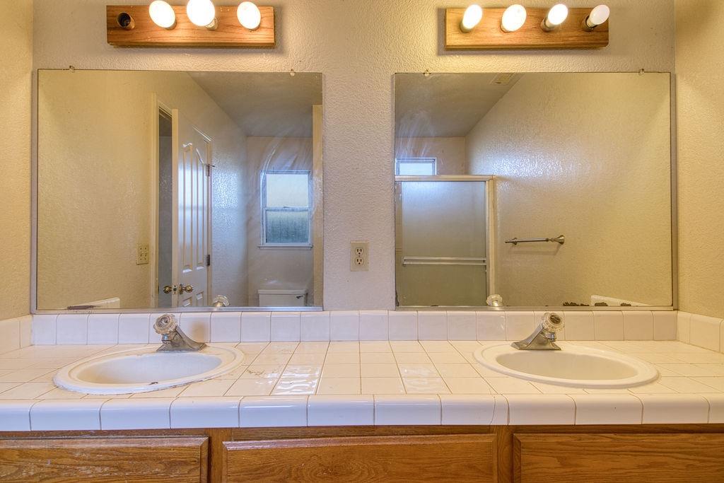 Detail Gallery Image 23 of 33 For 1378 Briarwood Ave, Escalon,  CA 95320 - 4 Beds | 2 Baths