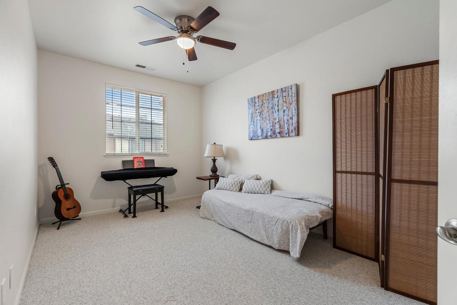 Detail Gallery Image 17 of 31 For 577 Clydesdale Dr #75,  Oakdale,  CA 95361 - 3 Beds | 2/1 Baths