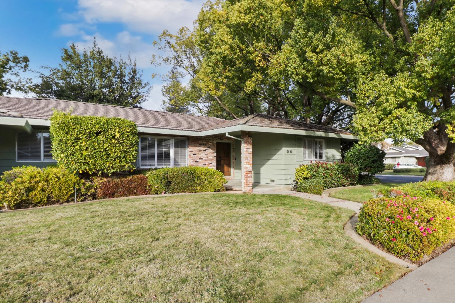 Detail Gallery Image 35 of 46 For 1835 Jay Ct, Carmichael,  CA 95608 - 3 Beds | 2/1 Baths