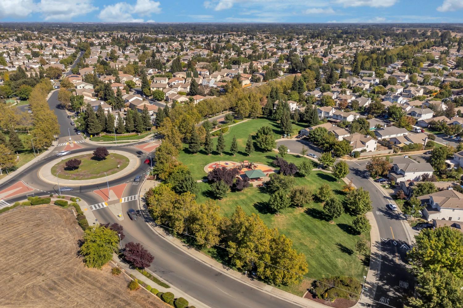 Detail Gallery Image 34 of 36 For 9700 Gamay Way, Elk Grove,  CA 95624 - 3 Beds | 2 Baths