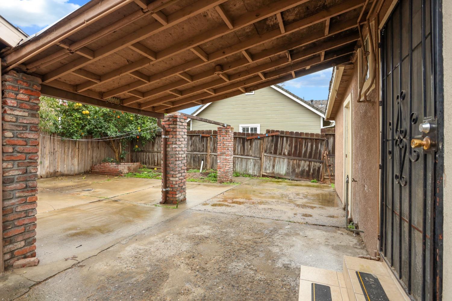 Detail Gallery Image 5 of 28 For 510 B St, Galt,  CA 95632 - 2 Beds | 1 Baths