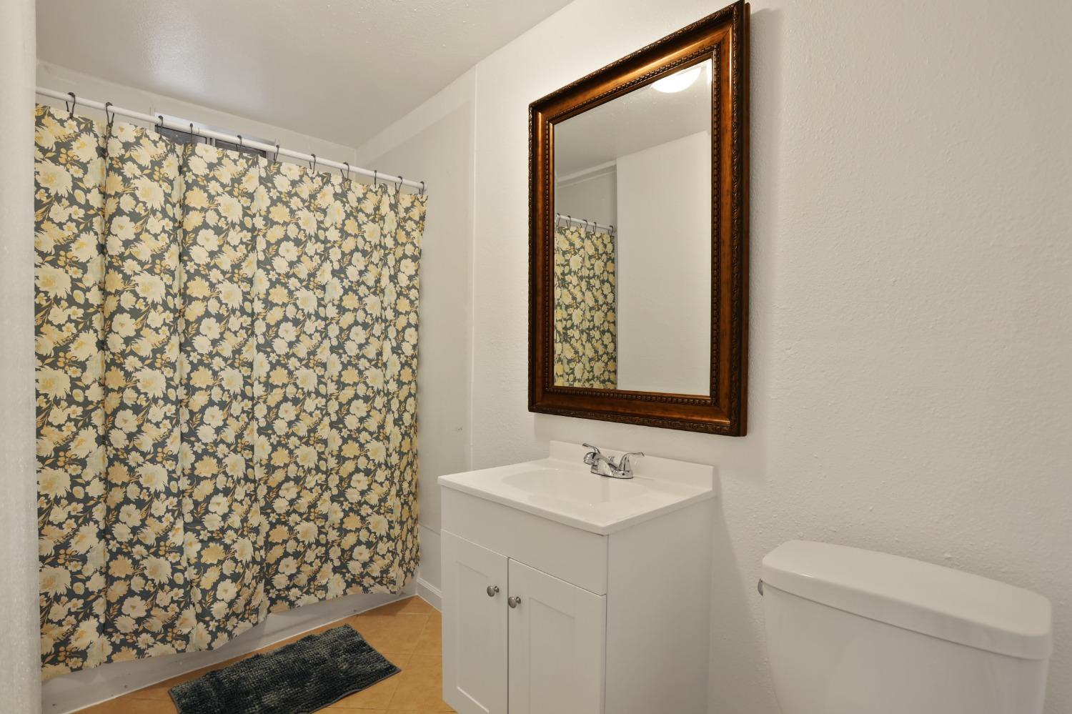 Detail Gallery Image 17 of 28 For 510 B St, Galt,  CA 95632 - 2 Beds | 1 Baths