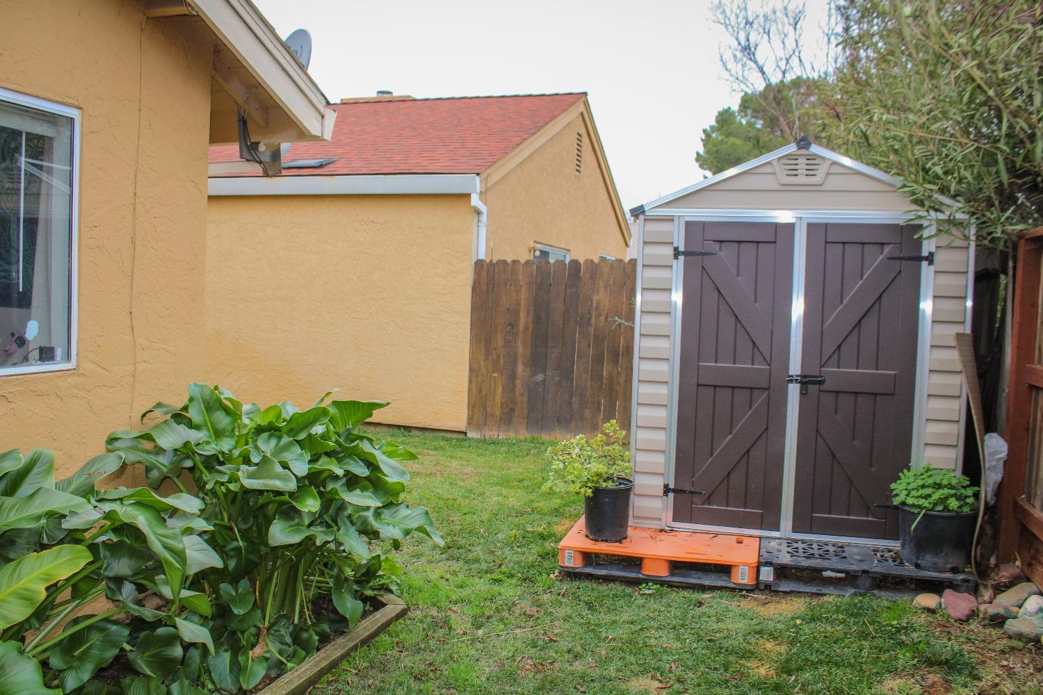 Detail Gallery Image 51 of 64 For 9241 Harrogate Way, Elk Grove,  CA 95758 - 3 Beds | 2 Baths