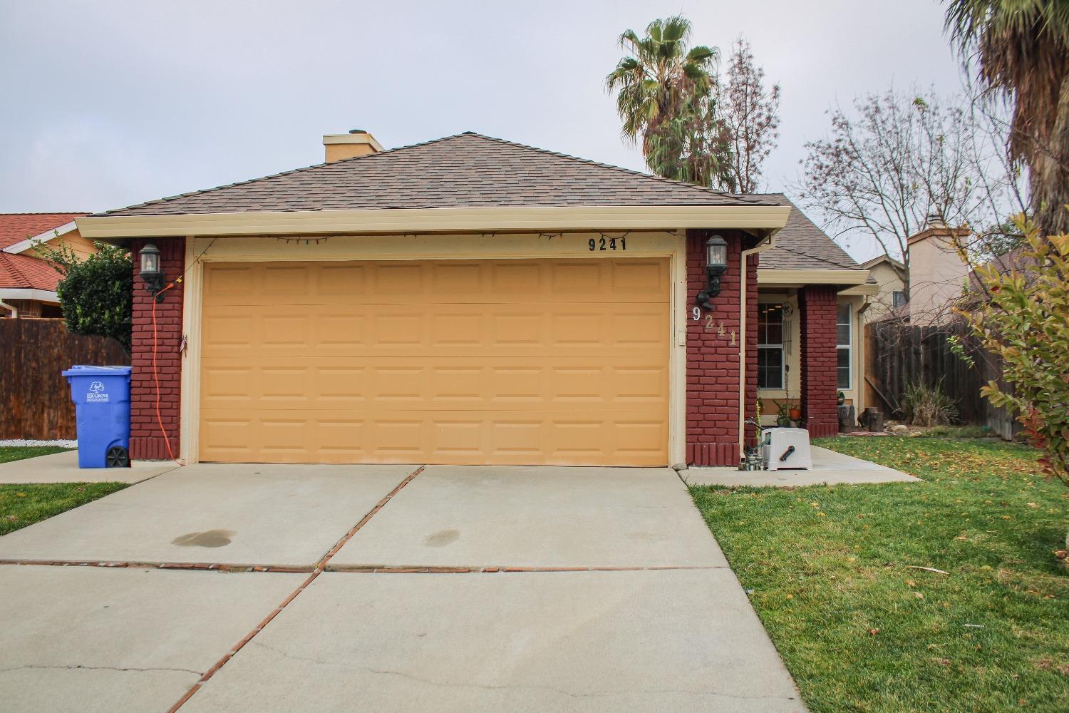 Detail Gallery Image 1 of 64 For 9241 Harrogate Way, Elk Grove,  CA 95758 - 3 Beds | 2 Baths